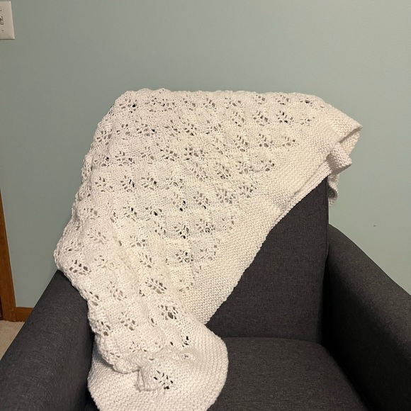 Hand crafted afghan in white. 36” x 54” great neutral can be used in any room. - Picture 6 of 6